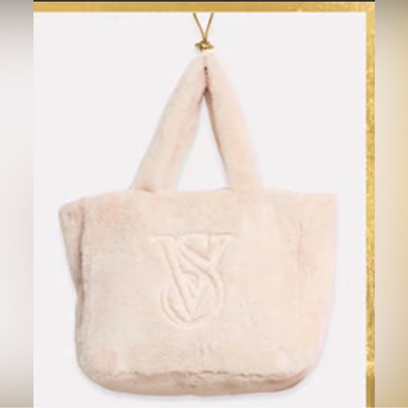 Brand new Victoria secret fur tote and striped blanket - Picture 2 of 4